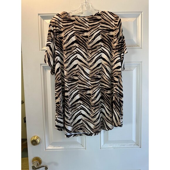 JM Collection Women's Short Sleeve Round Neck Blouse Size 3X - Picture 9 of 16
